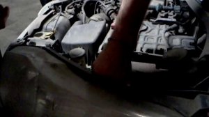 Замена лампы в фаре Ford Fiesta Mk7