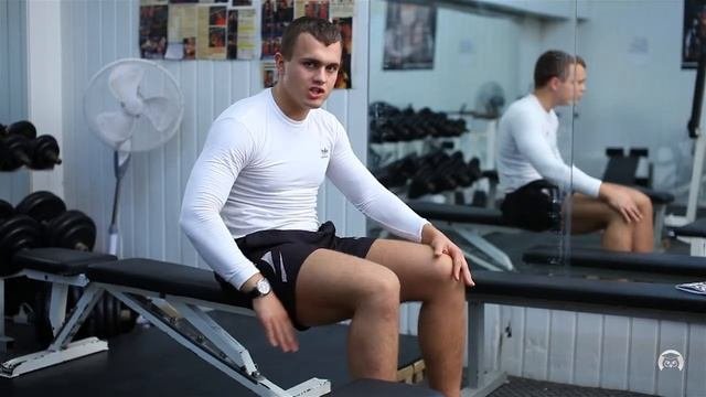 Обратные скручивания на скамье
