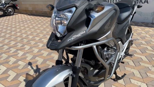 Honda NC700X Автомат смотреть онлайн