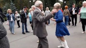 На берегу Чу я тебя ищу!!!??Танцы в парке Горького!!!??Харьков 2021