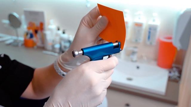 Безопасная и бесшумная система прокола ушей!