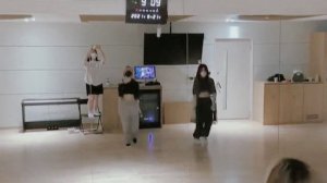 Ryujin and Yeji “You Right” by doja cat dance cover