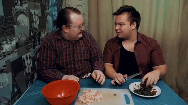 САЛАТ ИЗ СТОЛЕТНИХ ЯИЦ смотреть онлайн