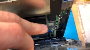 Asus T103H совет при разборе и замене дисплея
