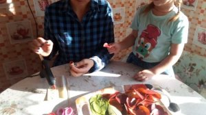 Поделка "цветы" из листьев для садика. Это стоит повторить!