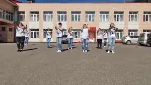 Танец родителей на последнем звонке