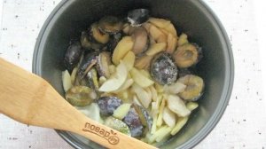 Варенье из яблок и слив в мультиварке