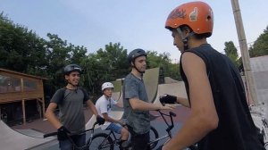 КРУТЫЕ ТРЮКИ НА BMX | СЛОМАЛ НОГУ!