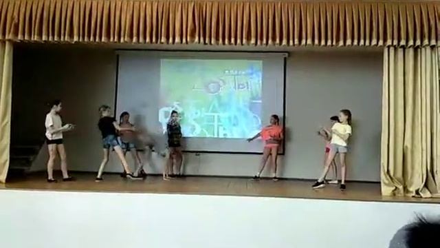 Таней от класса!Сами придумали. смотреть онлайн