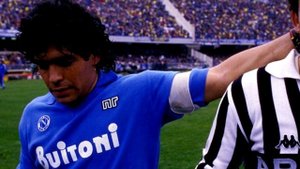 Биография великого футболиста  20 века! Марадона его путь к вершине!!!