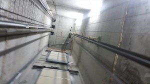 "Что видит человек, падающий в шахту лифта (только наоборот)"