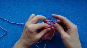 Очень простые царапки для младенца крючком