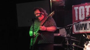 Bernie Marsden - Walking In The Shadow Of The Blues