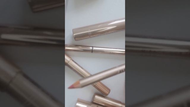 Avon Lisa Armstrong - showcase the eye pencils смотреть онлайн