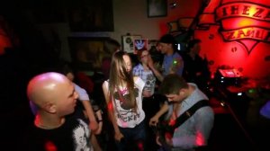 The Ball's Live in Crazy Bar - Я теряю корни (Корни кавер)