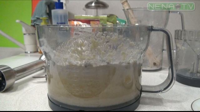 Кекс при помощи блендера Phillips HR1669 смотреть онлайн