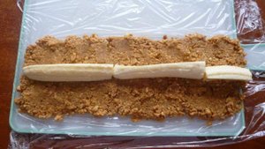 Конфеты из печенья с бананом