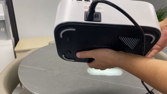 Without Disassembling The Projector, How To Clean The Dust On The Screen Of BYINTEK K45 Projector?