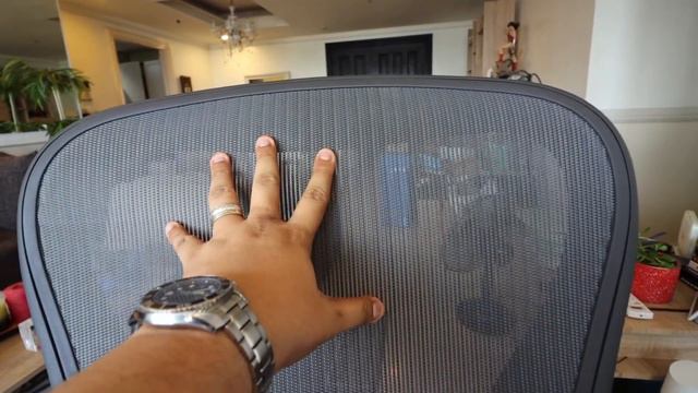 Best Ergonomic Chair To Buy (+Why Most Gaming Chairs Suck) смотреть онлайн