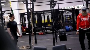 Элитный пауэрлифтер притворился новичком?