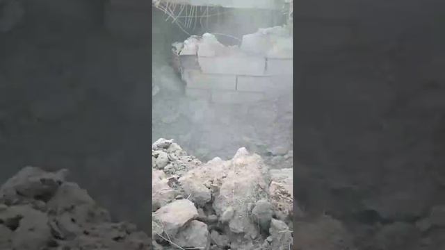 Последствия прилета  русской ФАБ-1500 с УМПК по пункту управления ОТГ «Соледар» украинских формирова