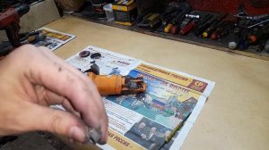 Болгарка AEG 125 искрит, не включается. Залипание щёток, стрельнул шнур питания
