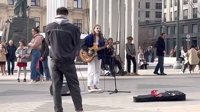 Уличные музыканты. Триумфальная площадь, Москва 8 апреля 2023 г.