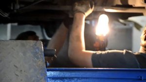 выхлоп на Тахо