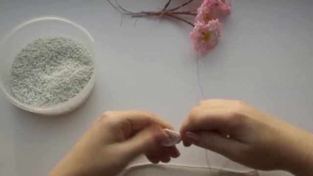 Фиалки из бисера - мастер класс смотреть онлайн