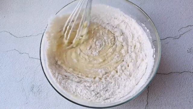 НЕЖНЕЙШИЙ ПИРОГ 4 СТАКАНА! Манник на кефире! ВСЕ СМЕШАЛ И В ДУХОВКУ! SIMPLE PIE recipe