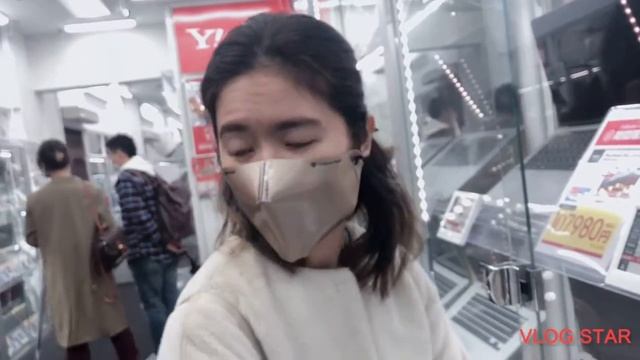 REWARDED MYSELF | Apple MacBook Pro Mid 2018 | Bic Camera | Vlog #32 смотреть онлайн