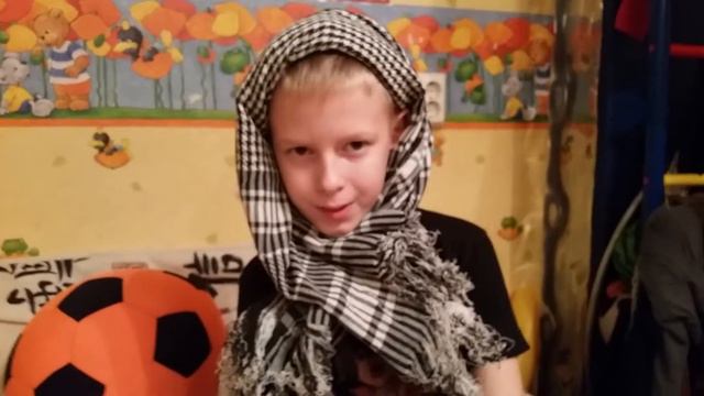 когда парень хочет сфоткать девушку... смотреть онлайн