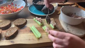 Закуски к красному сухому вину