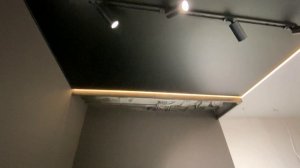 Натяжные потолки в двухкомнатной квартире по дизайн проекту.