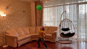20 подвижных игр для детей с шариком  Развиваем координацию дома