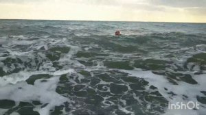 Купаюсь в волнах Головинка Сочи 16.09.2022