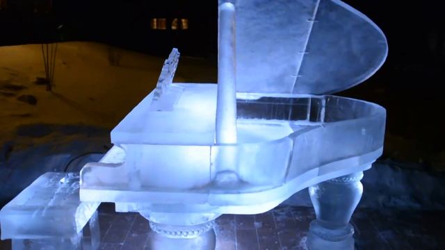 Рояль изо льда для Дениса Мацуева. Автор Руслан Карелов (моя работа). Иркутск. 31 декабря 2014 смотреть онлайн