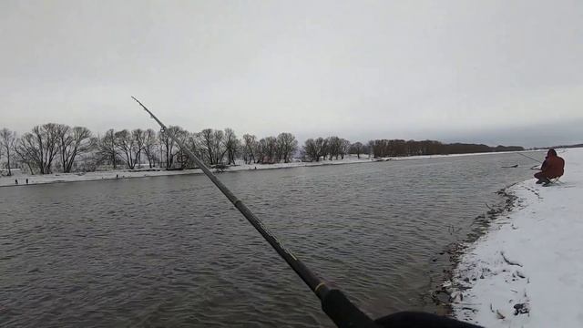 ОТКРЫЛ СЕЗОН СПИННИНГА 2023 НА МОСКВА РЕКЕ смотреть онлайн