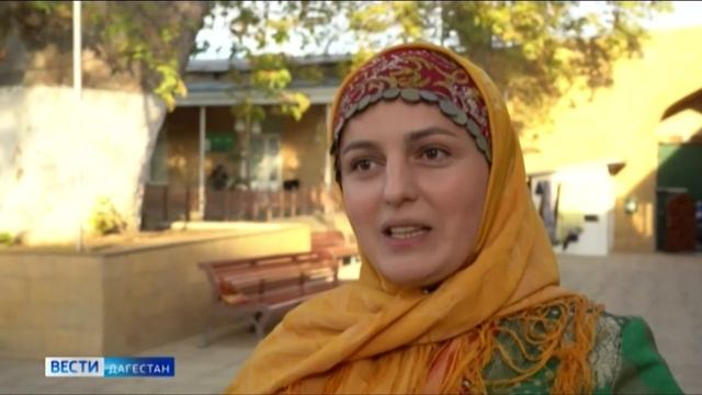 Дербентский платан стал «Российским деревом года» смотреть онлайн