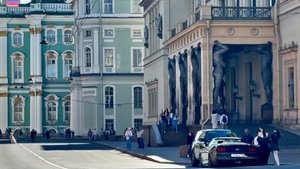 Атланты Нового Эрмитажа. Зимняя канавка, Дворцовая площадь. Санкт-Петербург.