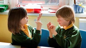 Видеоурок к Международному дню жестовых языков