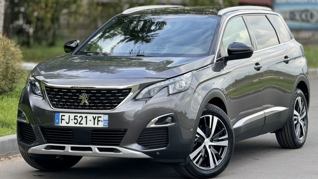 Peugeot 5008 1.6 AT  2019г. Авто из Европы