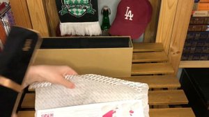 Распаковка выпрямителя волос Dyson Corrale с набором расчесок