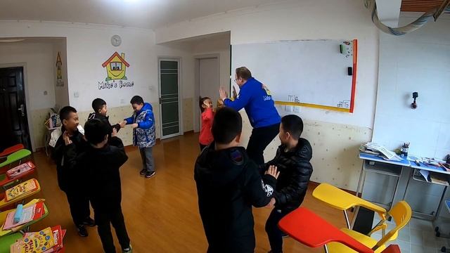 NEW WARM UP - Up and Down - ESL teaching tips - warmer - teaching English смотреть онлайн