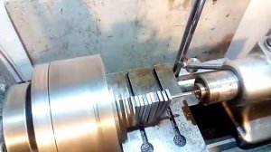 Нарезание резьбы машинным метчиком