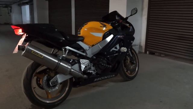 CBR929RR 720p смотреть онлайн