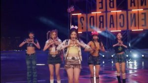 queen card mirrored 1st chorus