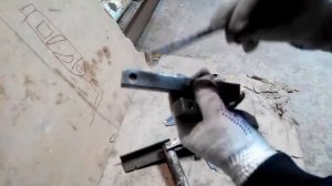 Простое приспособление (струбцины - тиски) для гаража.