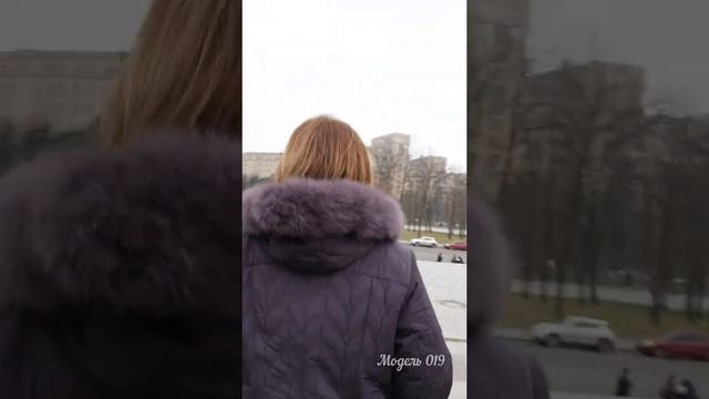 Зимове жіноче пальто пуховик з песцововим коміром. Модель 019. Огляд.