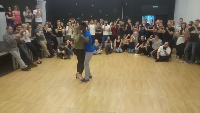 WKF17 - Arnold|Maria - Kizomba : applied musicality смотреть онлайн